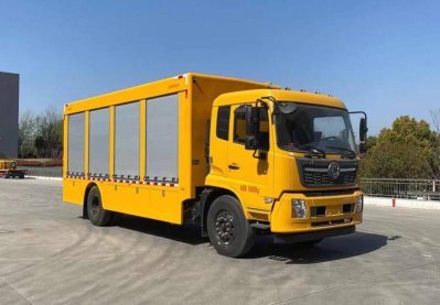 東風(fēng)天錦機器人運輸車